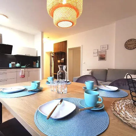 Bohnapartments Flora Mit Balkon - Wlan - Nahe Petersberg - Domplatz